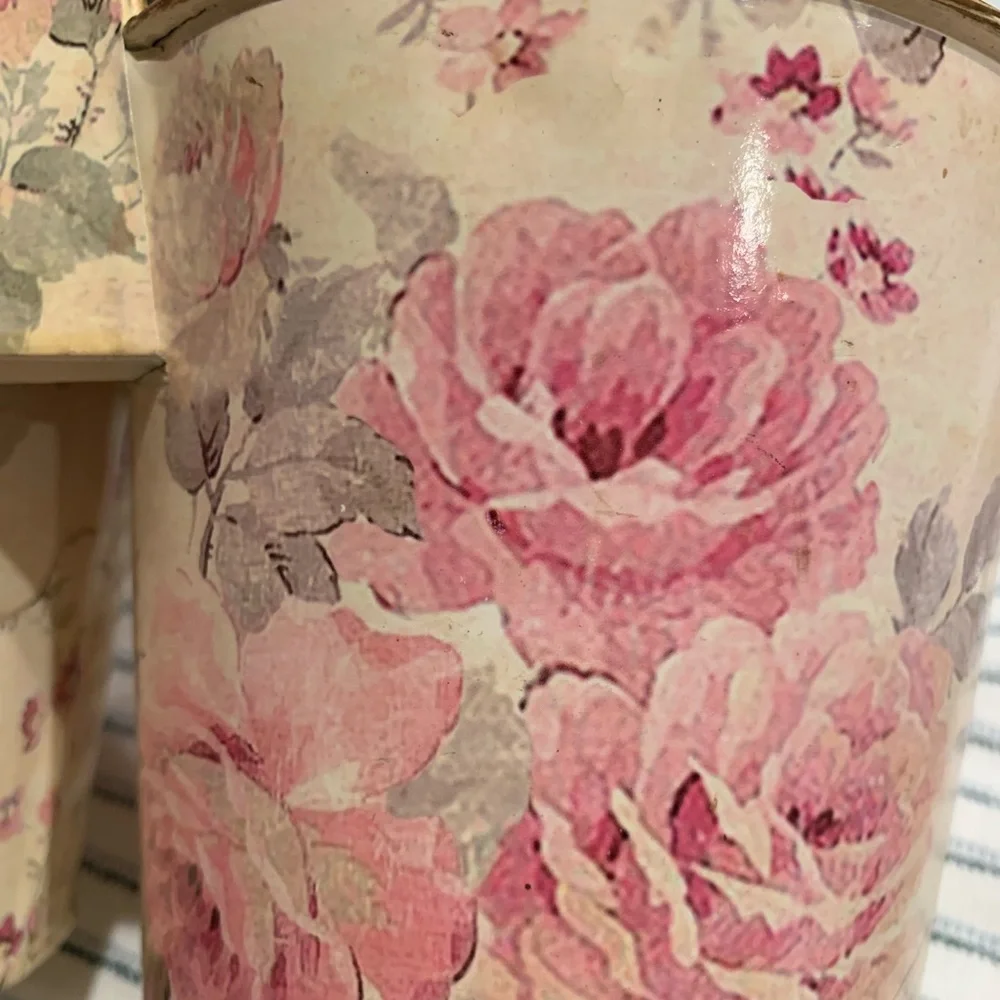 French Country Design Floral Dual Bucket